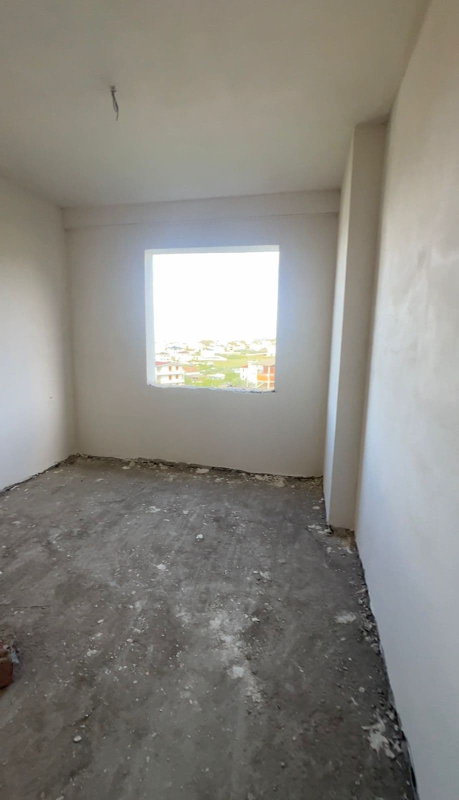 Shitet apartament 2+1 ne Paskuqan (Shehu constitution )Cmimi: 84.000 euro