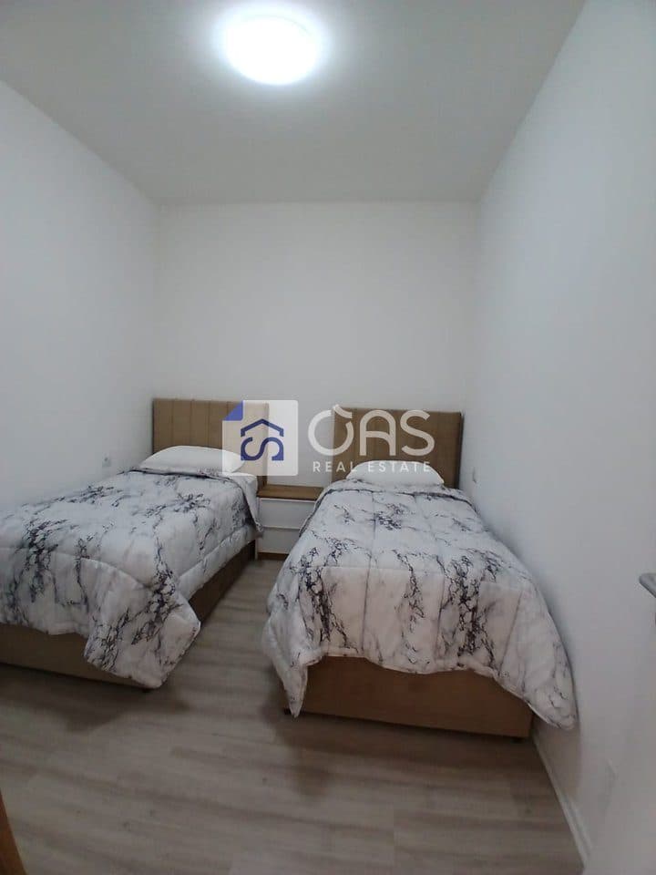 Jepet me qera Apartamet 2+1 zogu zi 3