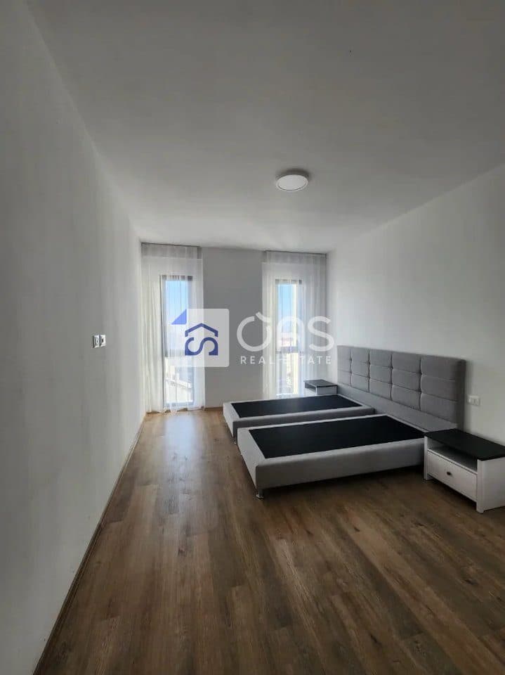 Jepet me qira apartament 1+1 Te Rruga e Dibres(Kompleksi Arlis) 4