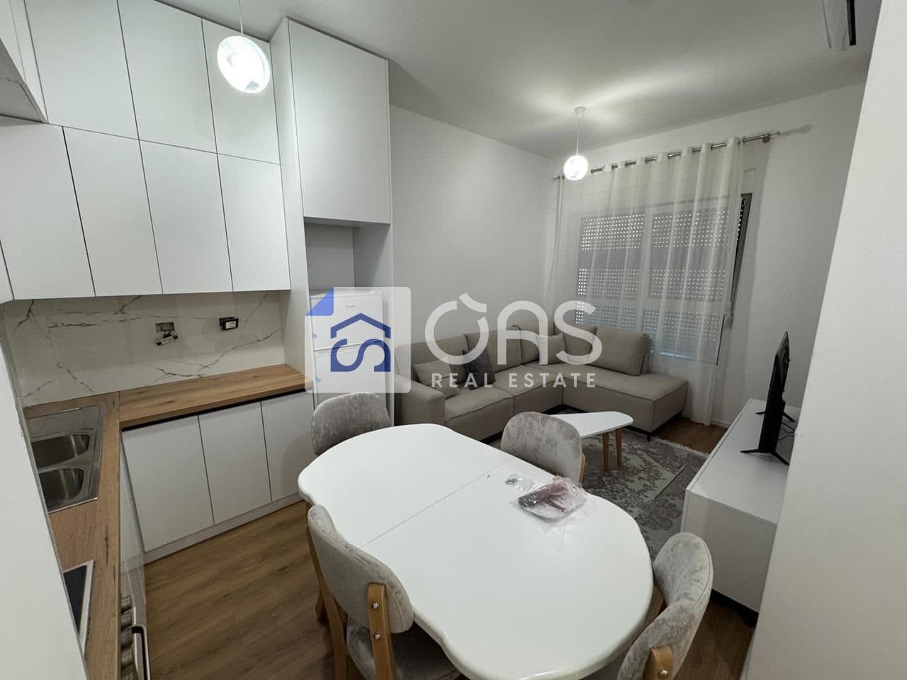 Jepet apartament me qera 1+1 ne Ali Demi 4