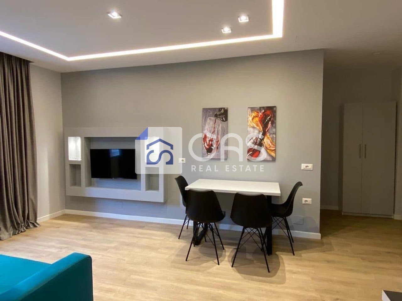 Jepet me qera apartament 2+1 tek 21 Dhjetori.