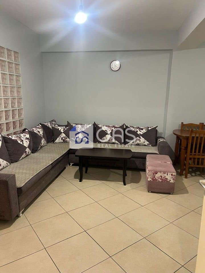 Jepet apartament me qera 1+1 Kthesa E Kamzes 3