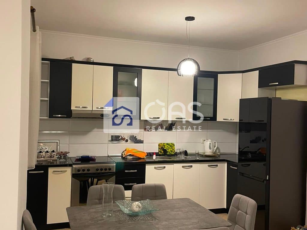 Jepet me qera apartament 2+1 ne Fresk 3