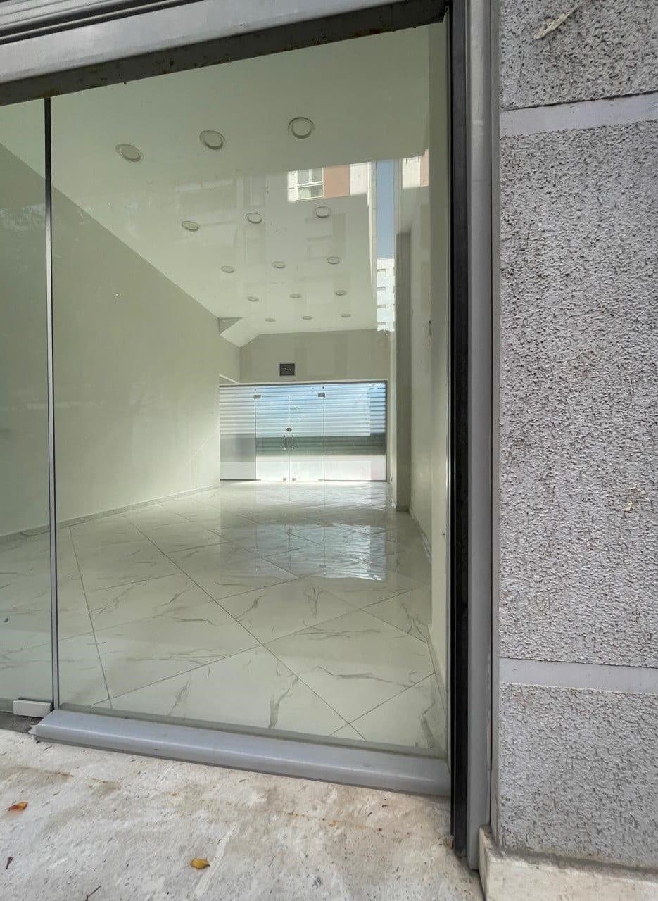 Ambient Komercial Me Qira në Vasil Shanto, Tiranë - 900€ | 60 m²