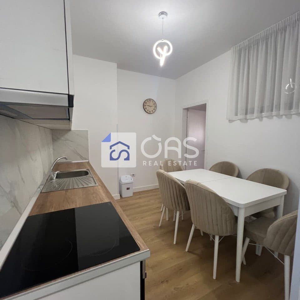 Jepet me qera apartamenti 1+1 rruga e kavajes 3