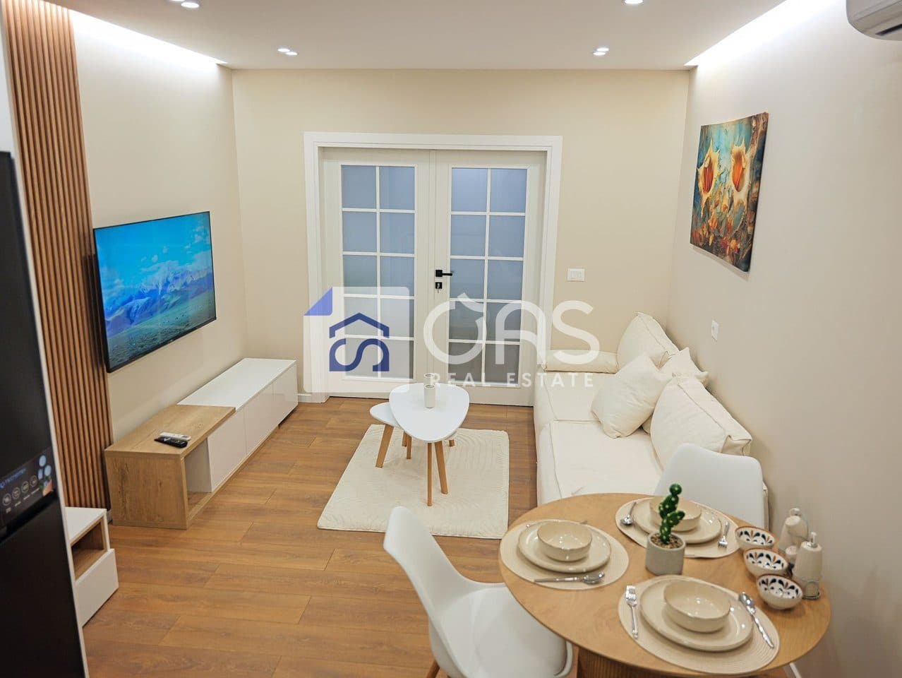 Jepet apartament me qera 1+1 tekRruga e Elbasanit
