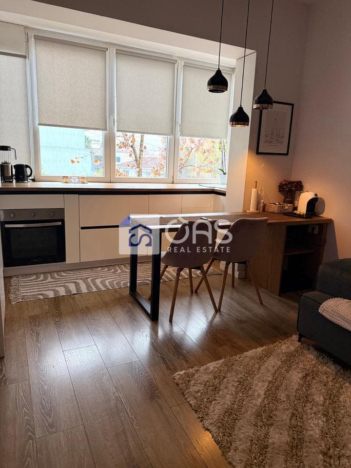 Jepet apartament me qera 1+1 ne Qender