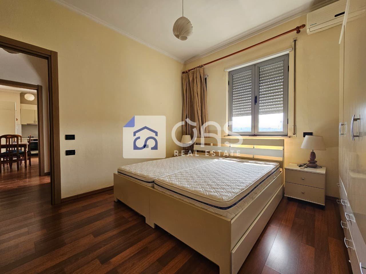 Jepet Apartament me qera 1+1 Te Pazari i Ri 3