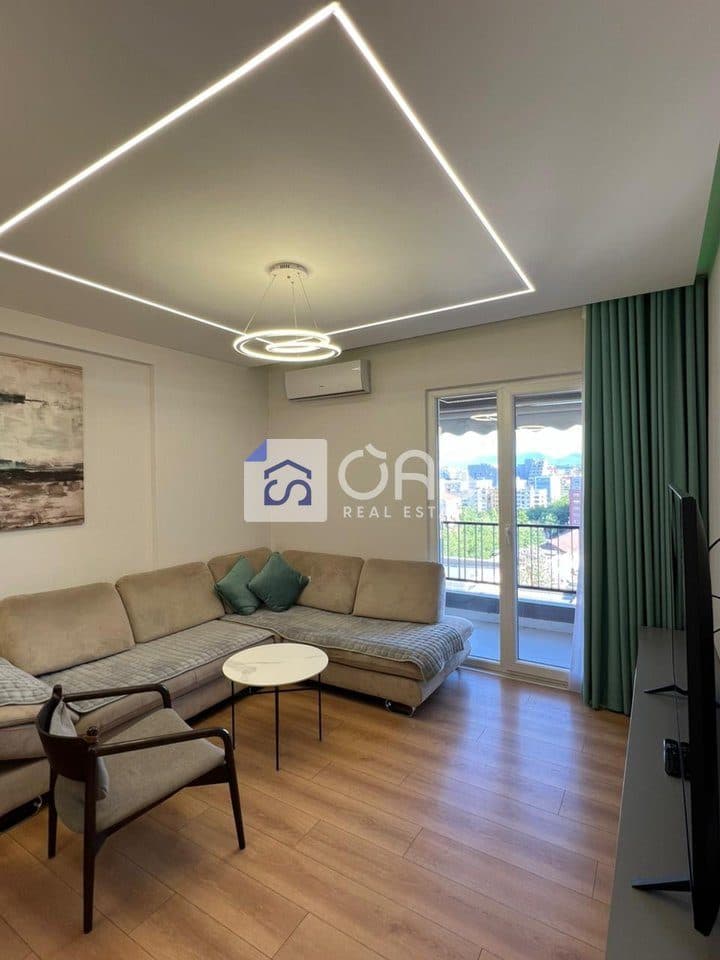 Jepet Apartment me qera 2+1+2 5 MAJ (me 2 parkim)