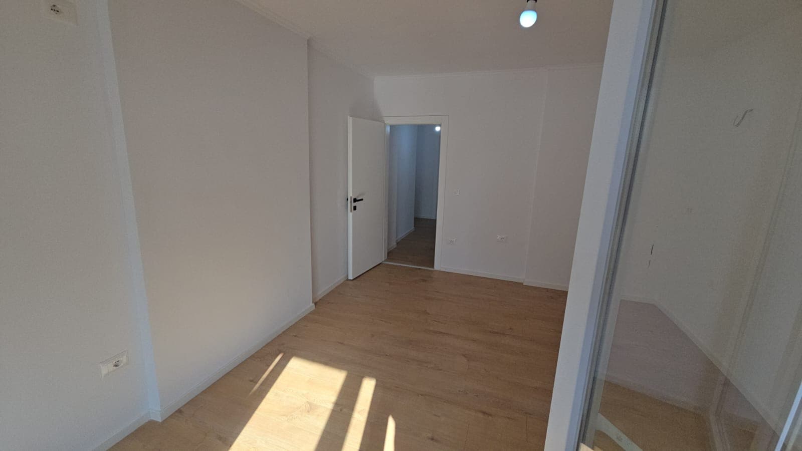 Shitet apartament 2+1 ne Don Bosko 128.000 euro 4