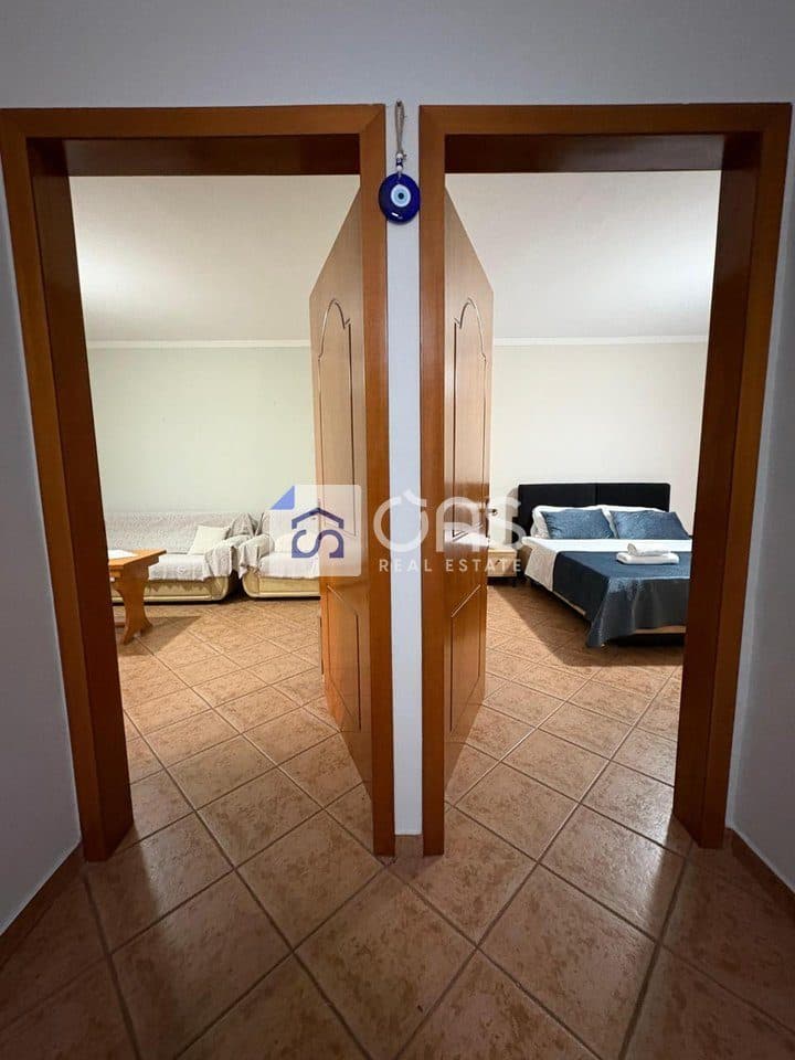 Jepet apartament me qera 1+1 Laprak 3