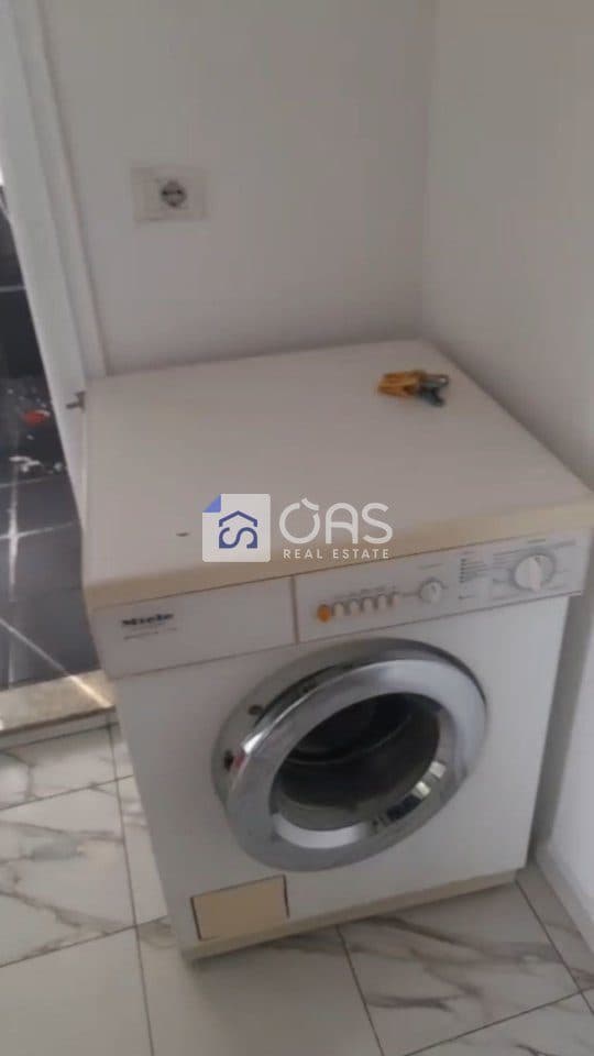 Jepet apartament me qera 1+1 Kombinat 2