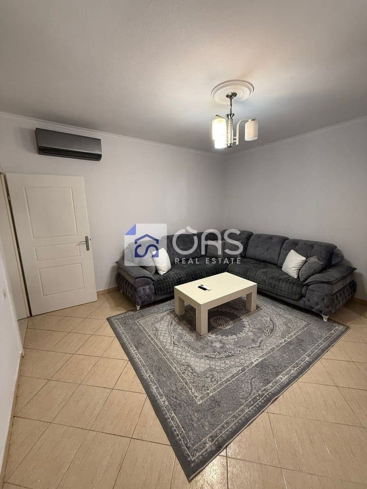 Apartament 2+1 Me Qira në Rruga 5 Maji, Tiranë - 500€ | 70 m²