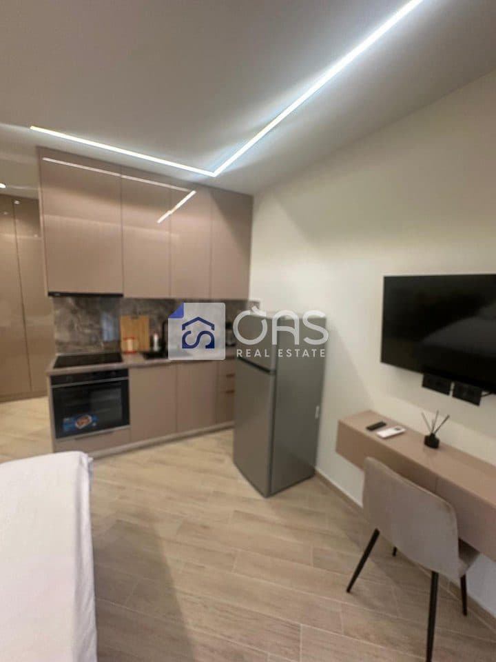 Apartament 1+1 Me Qira në Rruga 5 Maji, Tiranë - 500€ | 37 m²