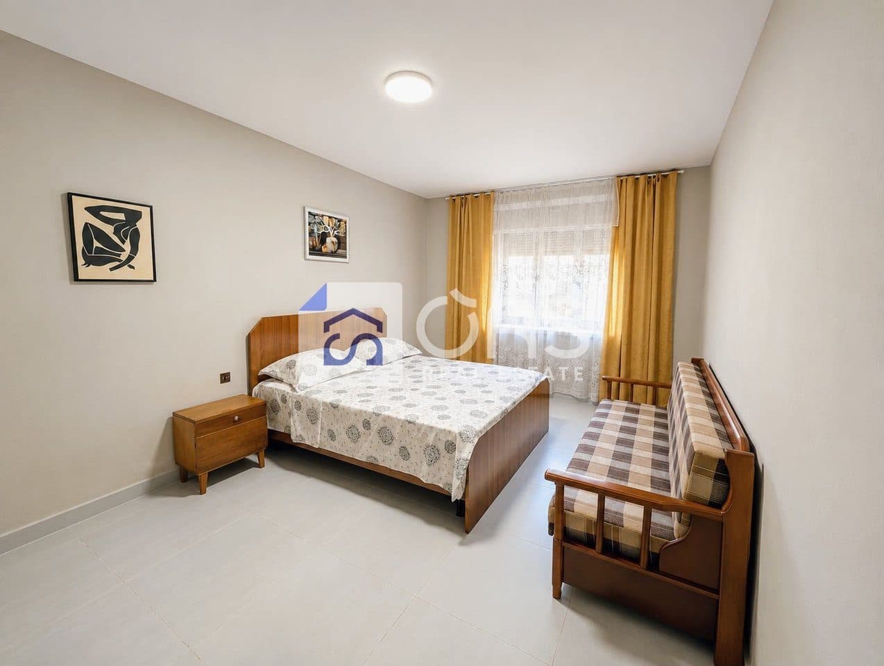 Jepet me qera apartamenti 2+1 ali dem 4