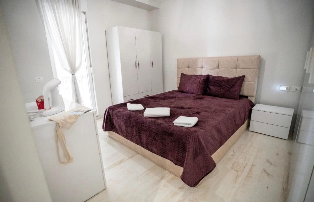 Apartament 1+1 Me Qira në 21 Dhjetori Kompleksi Kontakt, Tiranë - 600€ | 60 m² 3
