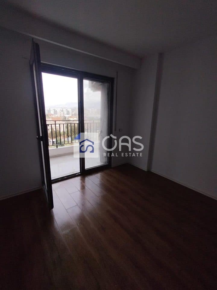 Jepet apartament 1+1 tek Bulevardi i Ri 3