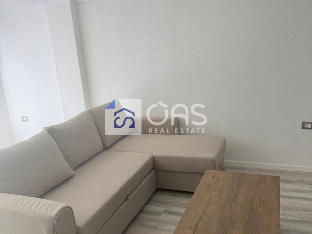 Jepet me qera Apartamenti 1+1 5 Maj 3