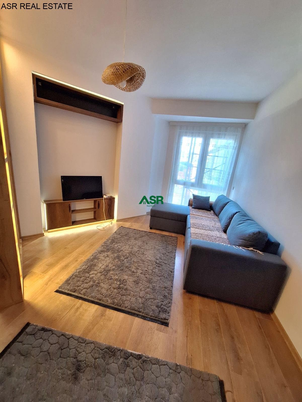 Ofrohet BANESA me siperfaqe 33 m² per SHITJE në lagjen TOPHANE 4