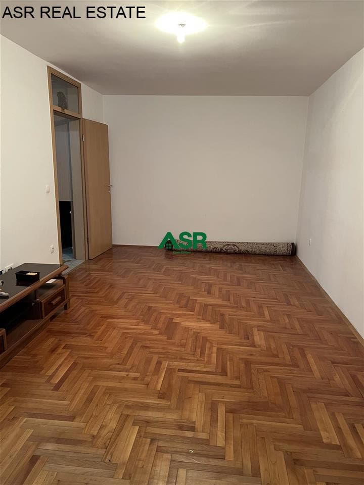 Shitet banesa në lagjen Arberia ne Prishtine 2