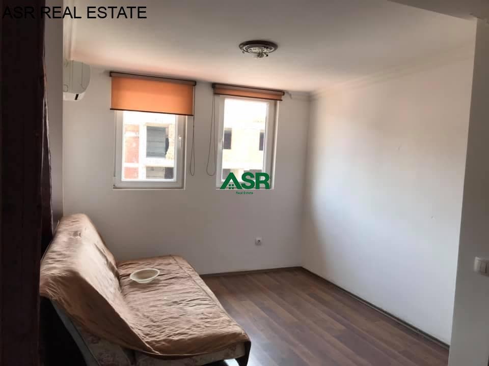 Lëshohet banesa per zyre me qira në lagjën Qender 2