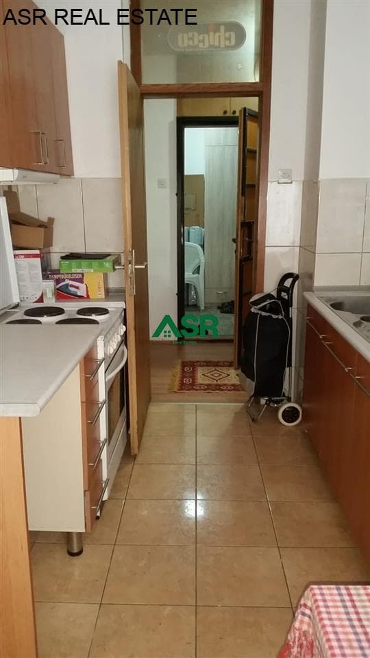 Lëshohet banesa e tipit gasoniere me qera në lagjën Dardania