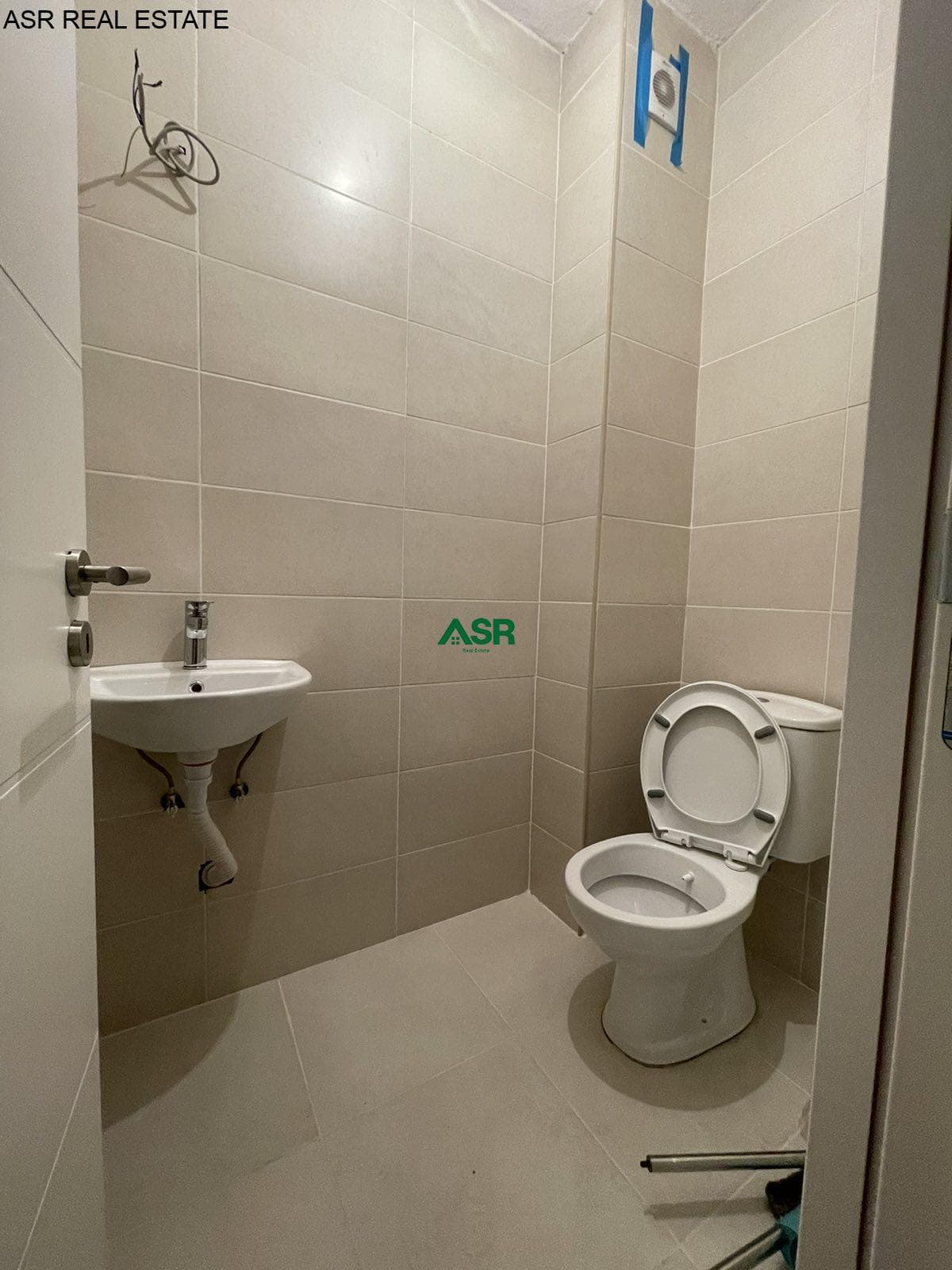 Banese me siperfaqe 99 m² me QIRA ne lagjen e Spitalit 3