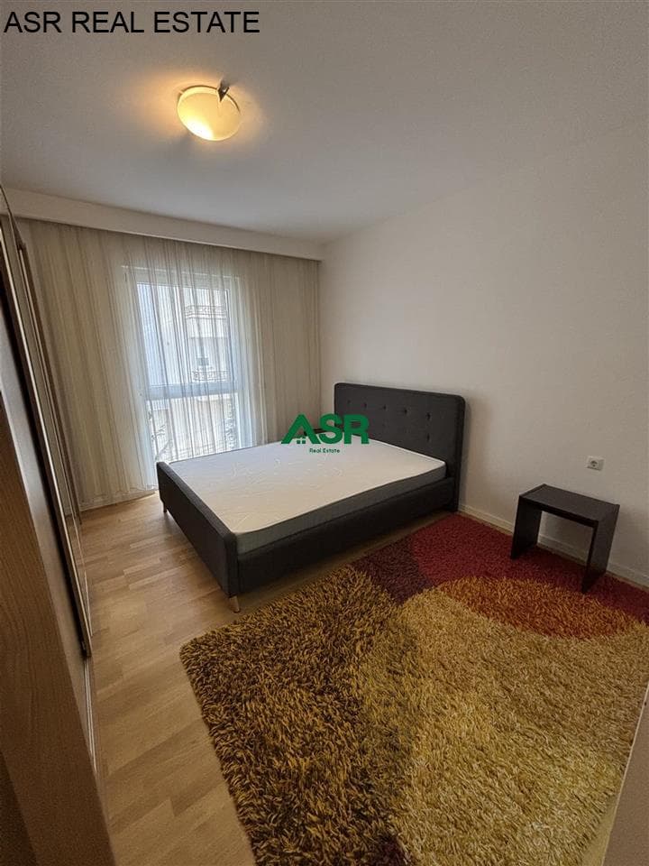 Banesë 93m2 me qira në rr.B 2
