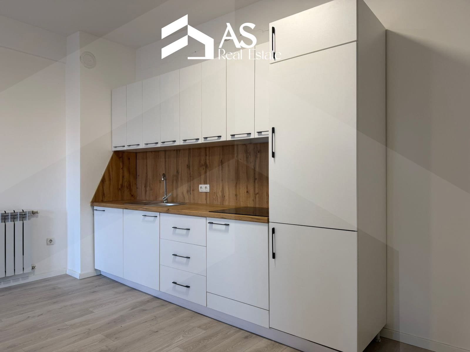 Zyre 78m² me Qira në Lakrishtë 3