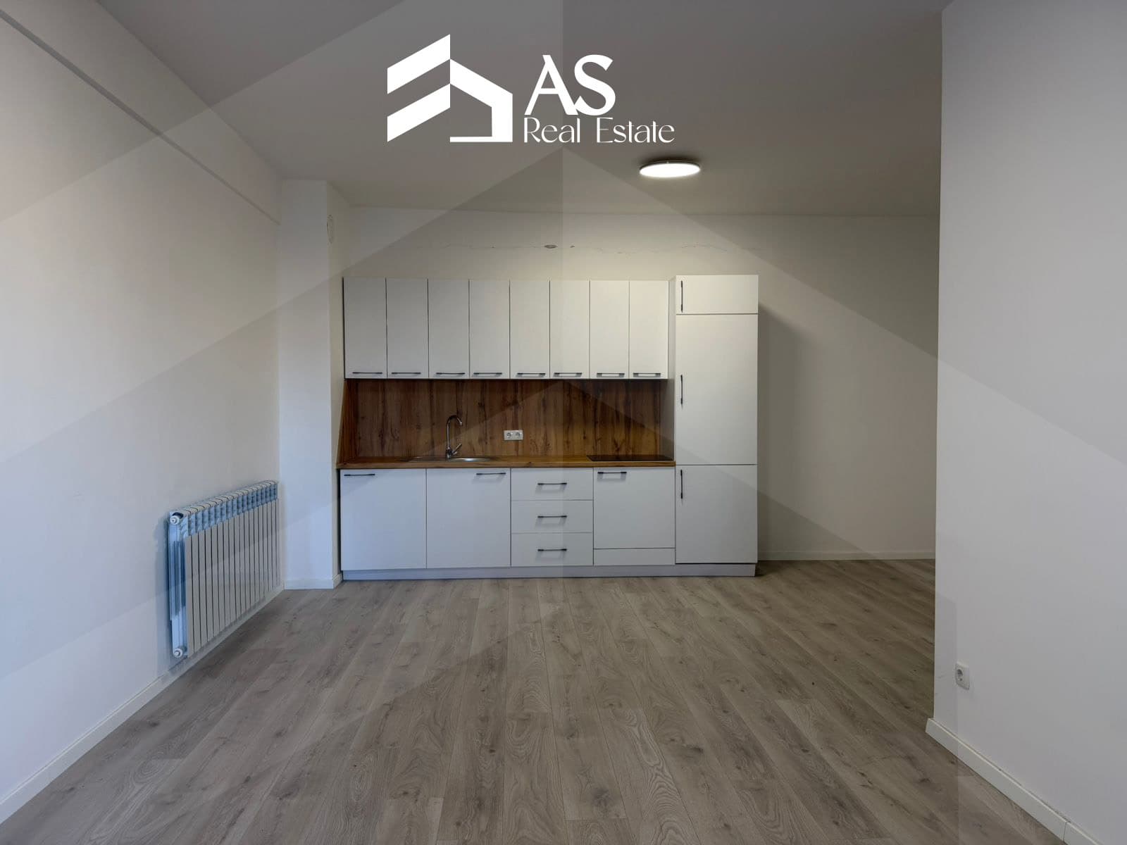 Zyre 78m² me Qira në Lakrishtë 2