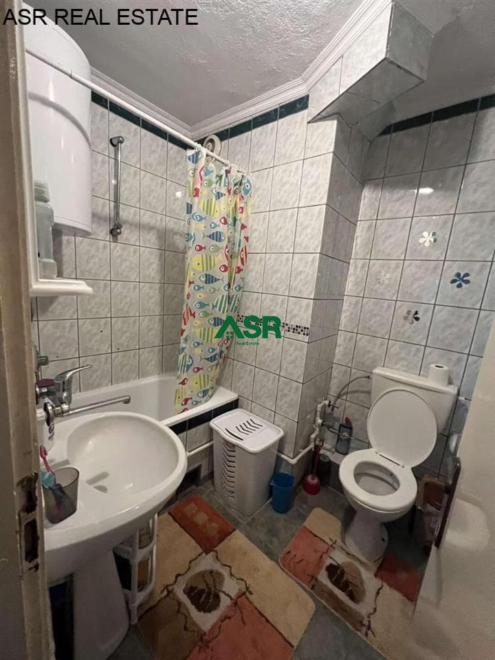 Ofrohet banesa me qira në lagjen dardania 2