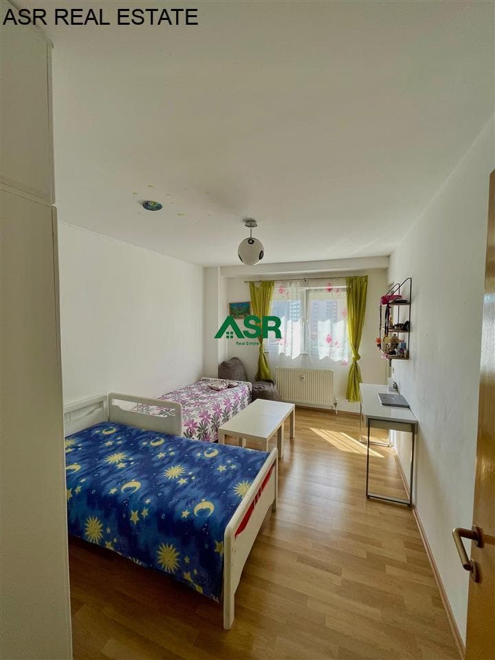 Banesë 90m2 me qira në rr.Muharrem Fejza, tek Loriano