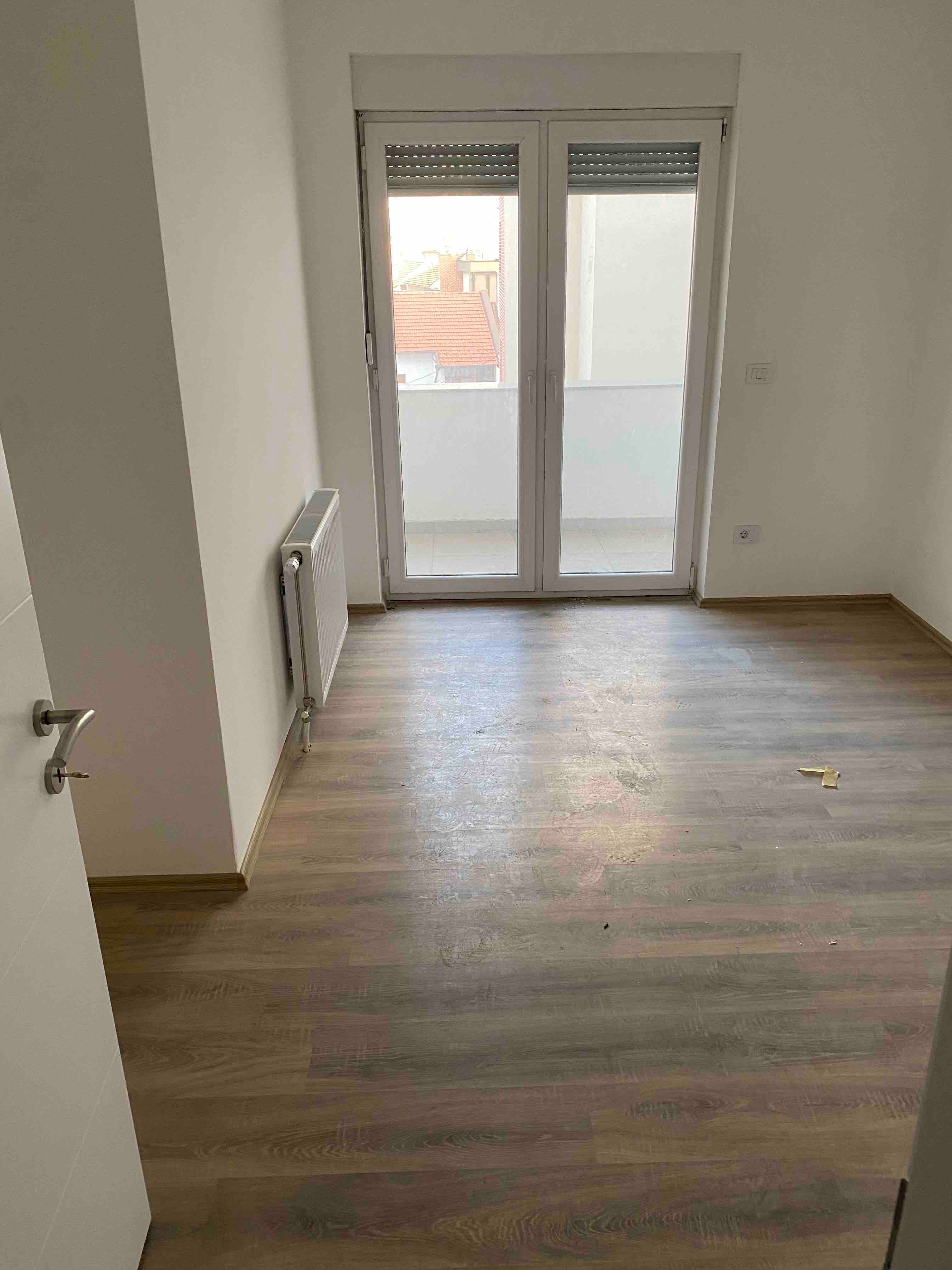 Ofrohet banesa per SHITJE në Prizren