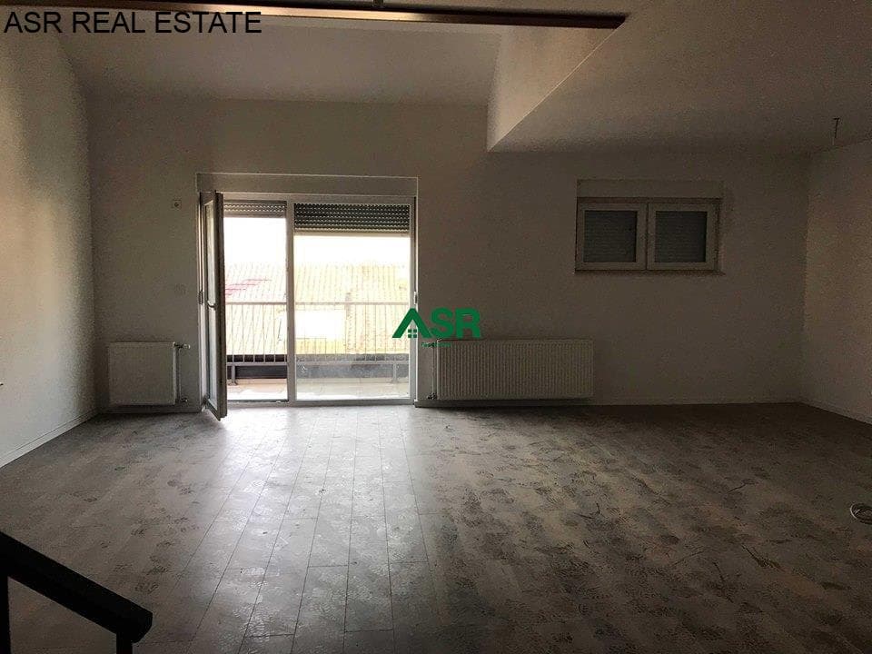 Shitet banesa duplex ne Rrugen A 3