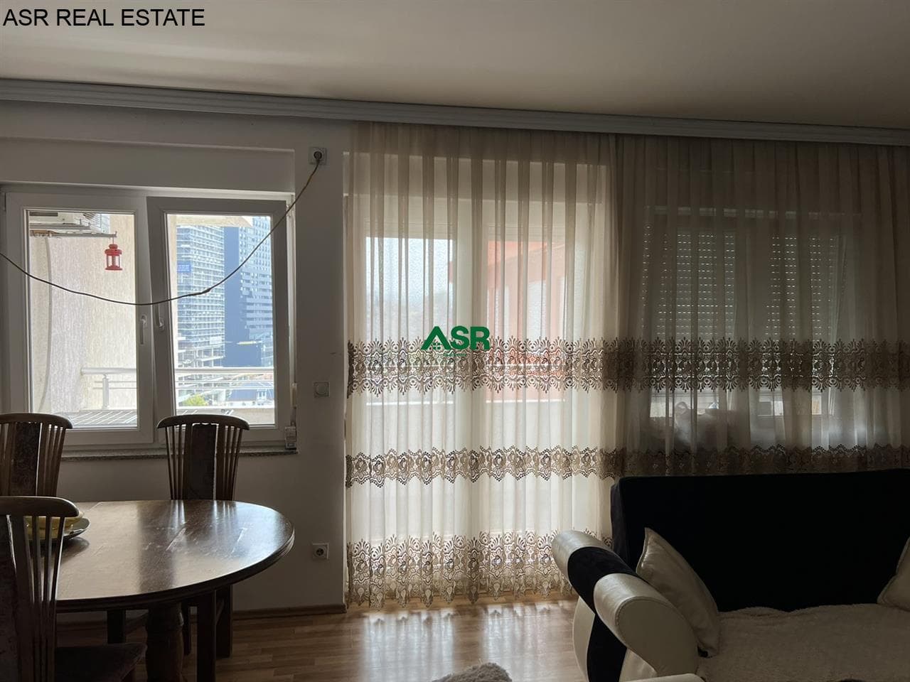 Lëshohet banesa me qira në lagjen Arberi