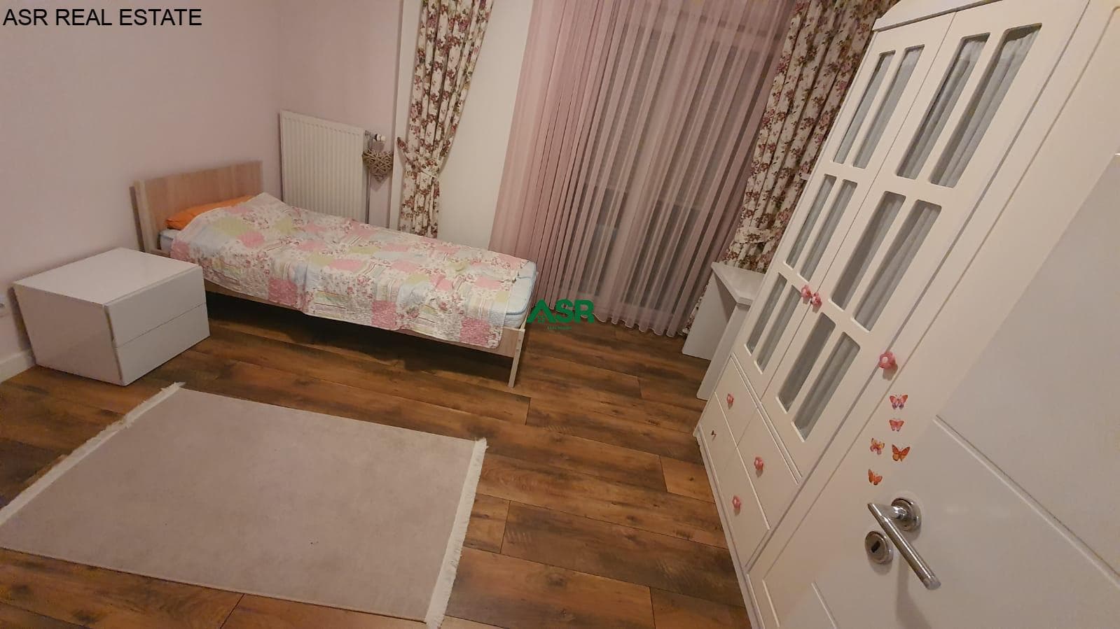 Banesë 110m2 me qira në kompleksin Ramiz Sadiku,Lakrishte