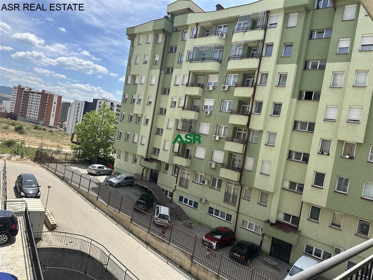 Banesë 90m2 me qira në Mati 1