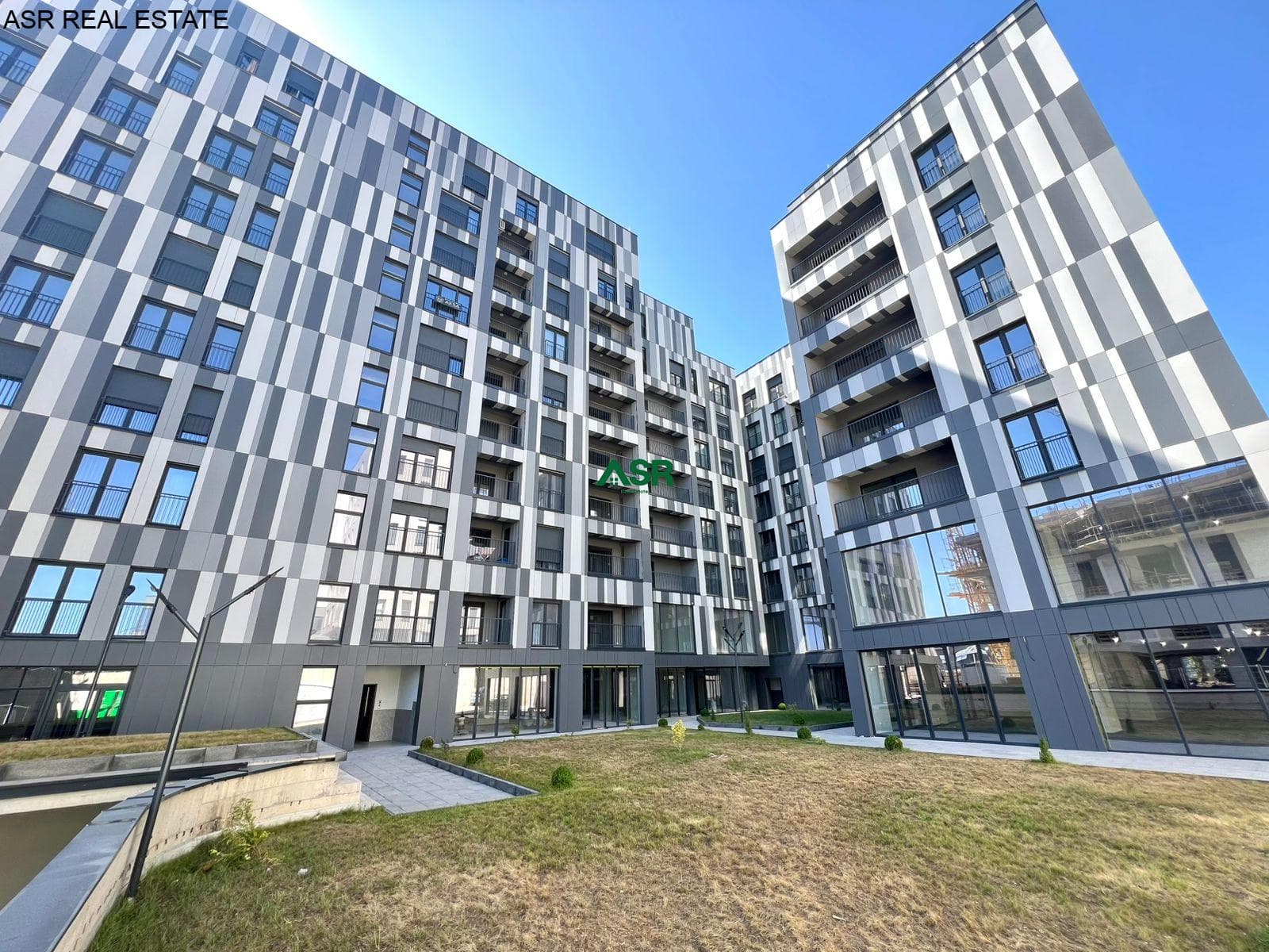 Ofrohet BANESA (Pent’house) per SHITJE në lagjen Prishtina e re