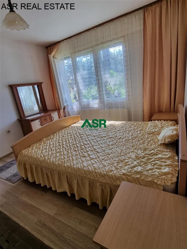 Lëshohet banesa me qira në rrugen Shpetim Robaj (rruga kryesore per Germi). 2