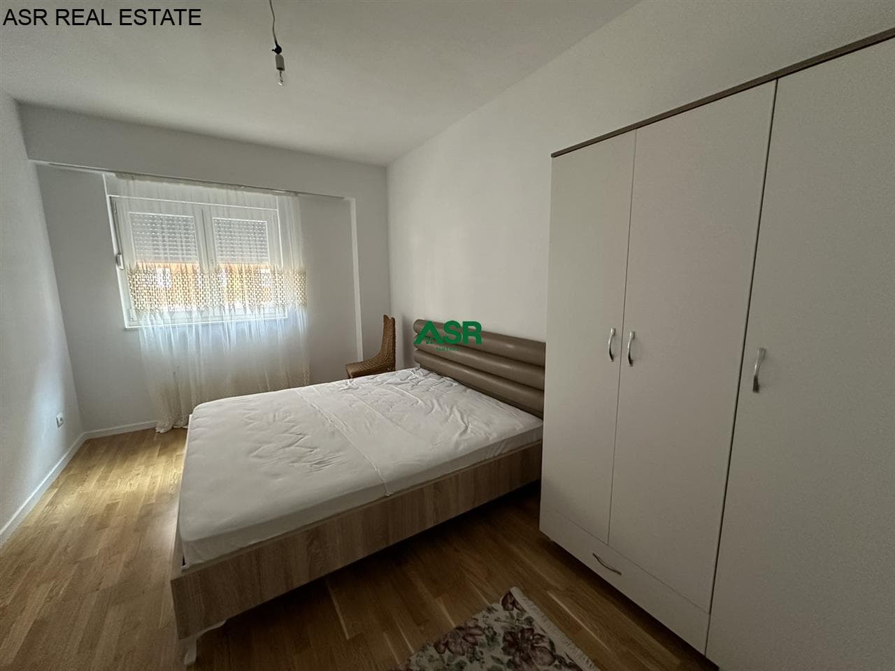 Lëshohet banesa me qira në lagjen Emshir 4