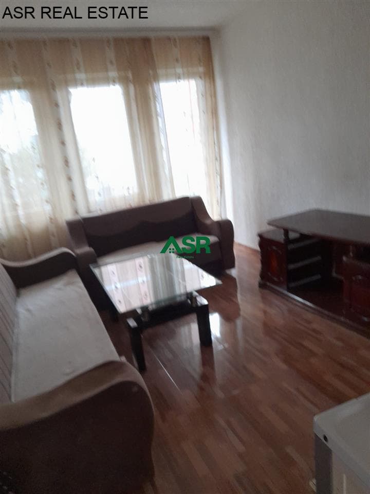 Lëshohet kati i shtepise me qira në lagjën rruga B