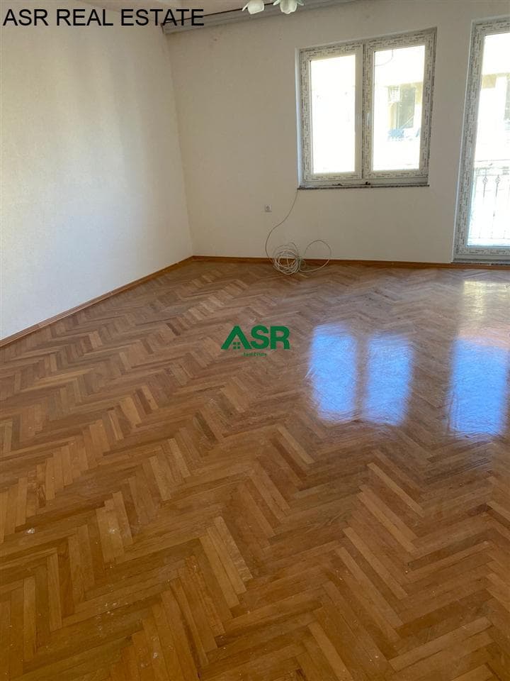 Banesë 100m2 me qira në lagjen qender 2