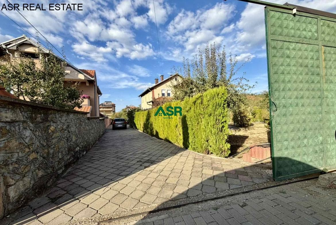 Ofrohet per SHITJE Shtëpia ne Bardhosh