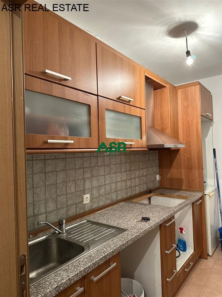 Ofrohet banesa per banim/zyre me qira në lagjen e spitalit, 3