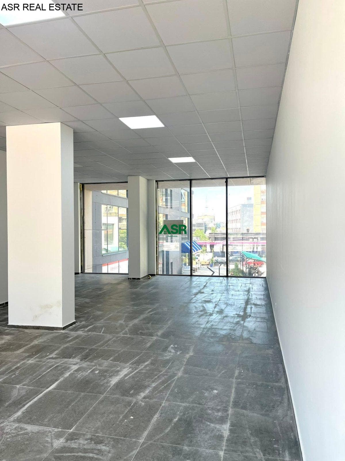 Lokal 90m2 me qira në Aktash 3