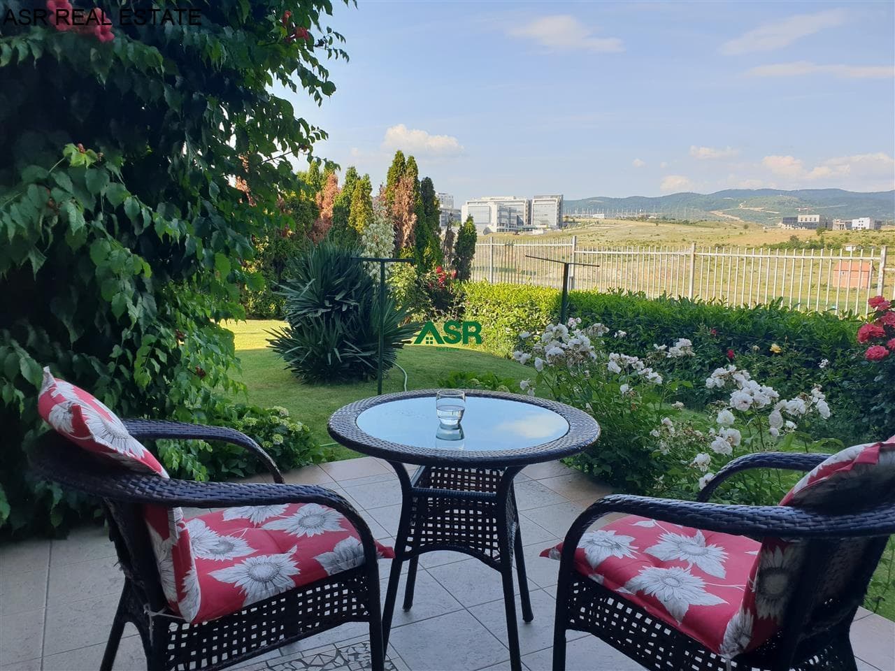 Lëshohet shtepia me qira ne Fshatin Nderkombetar