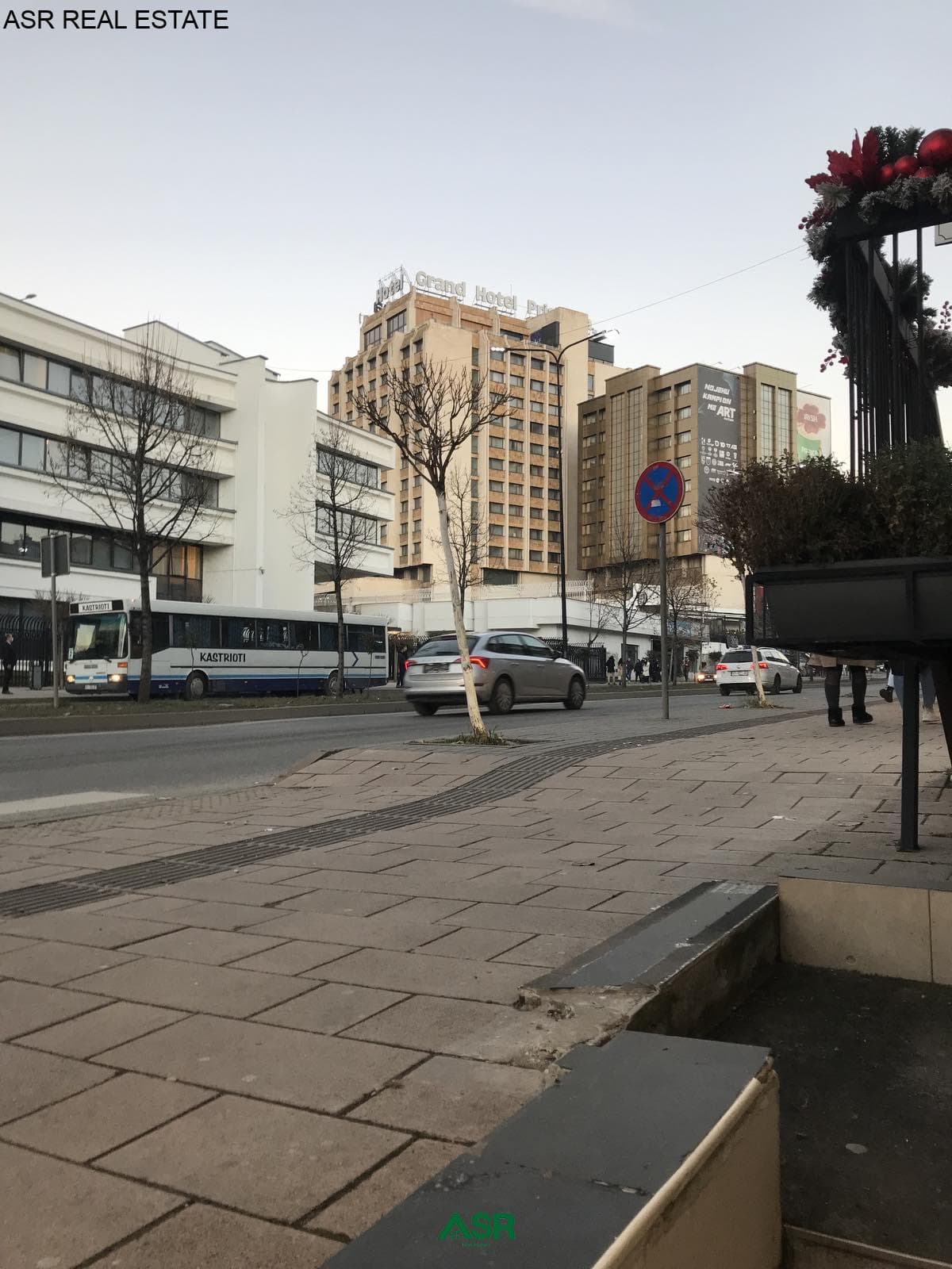 Lëshohet Lokal me qera në lagjën Qender 3