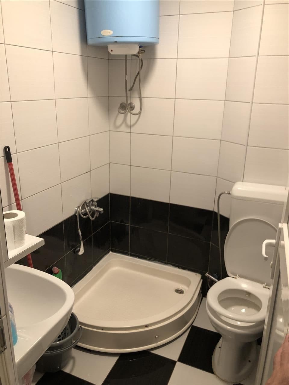 Lëshohet banesa me qira në lagjen Qender 2