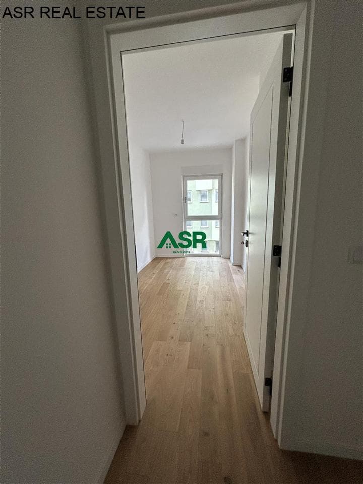 Banesë 97m2 me qira në në Rrugën C, në kompleksin “Aura Residence” (ndërtim nga Real Invest). 3