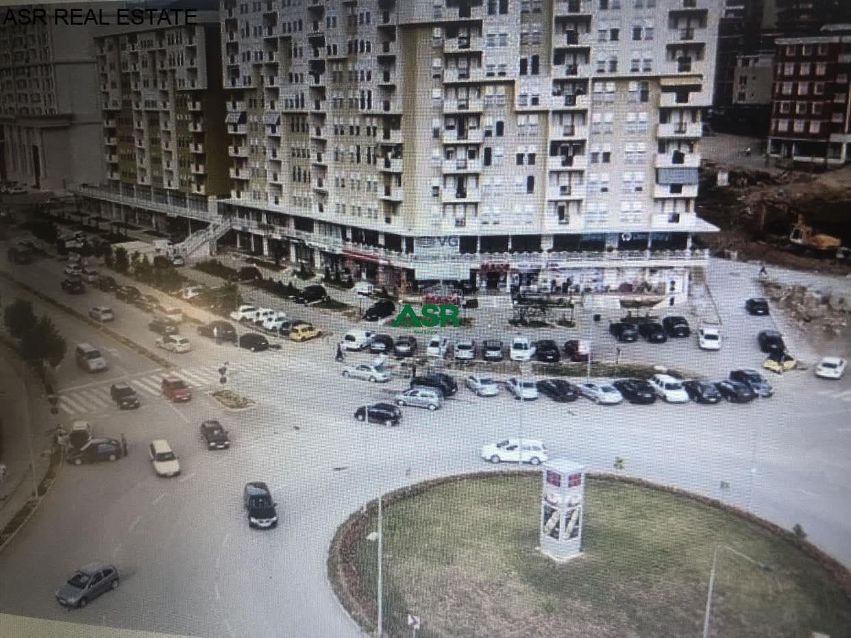 Lëshohet banesa me qira në lagjen rruga B 4
